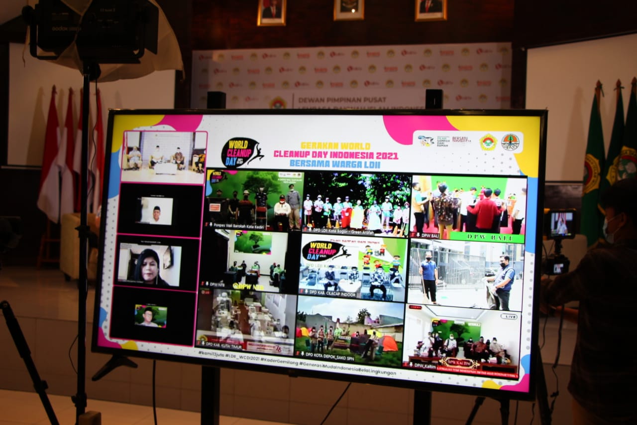 World Clean Up Day 2021, Dr. Novrizal Tahar : " Apresiasi Yang Sangat Tinggi Pada LDII Pelopori Kebersihan Lingkungan"
