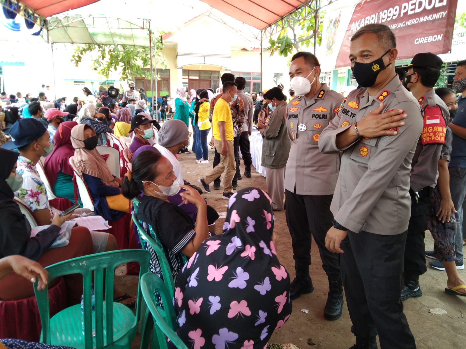 AKABRI 1999 Peduli Gelar Vaksinasi Massal Dan Salurkan Bansos