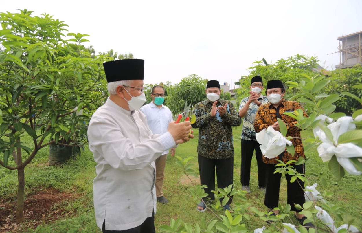 Prof. Dr. KH. Miftah Faridl : LDII Berkontribusi dalam Perjuangan Ekonomi Umat