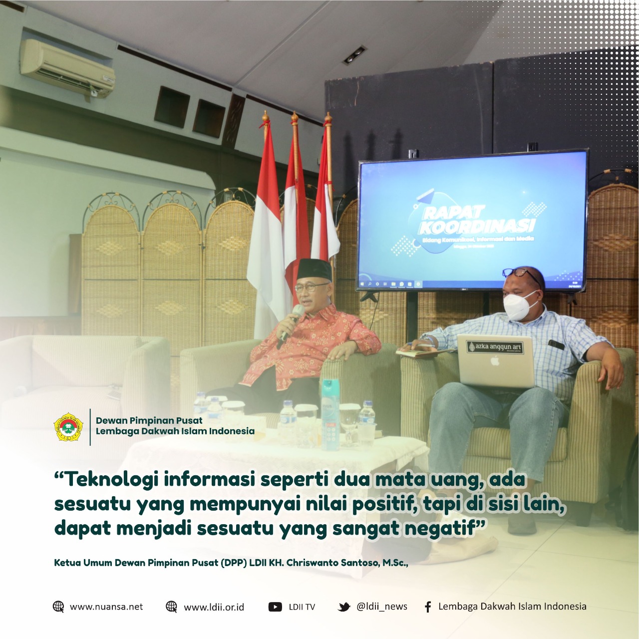 Komunikasi sangat vital dalam pergerakan organisasi
