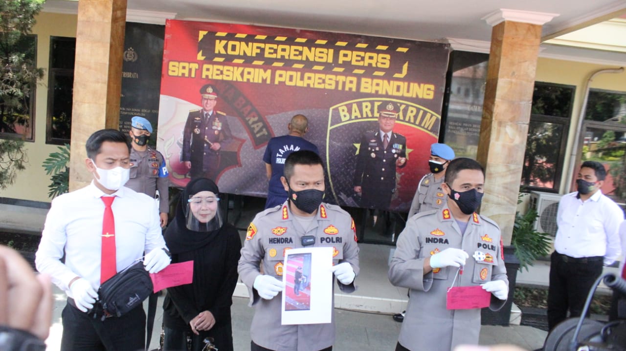 KABID HUMAS POLDA JABAR : RESIDIVIS SPESIALIS CURI UANG KOTAK AMAL DIAMANKAN POLISI