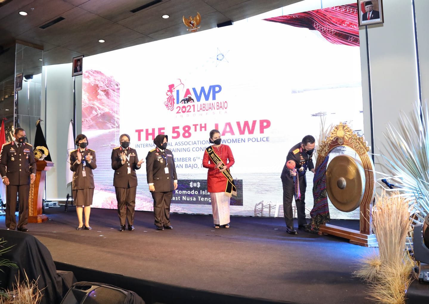 Bicara Gender di IAWP, Kapolri: Polwan di Indonesia Sudah Jadi Jenderal dan Duduki Posisi Risiko Tinggi
