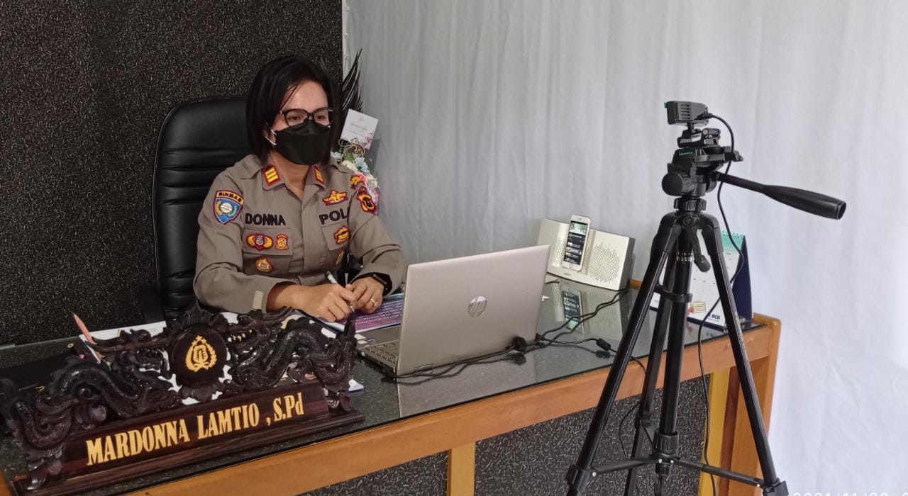 Kasat Binmas Polresta Jambi AKP Donna Mengajak Generasi Jambi untuk Taati Hukum