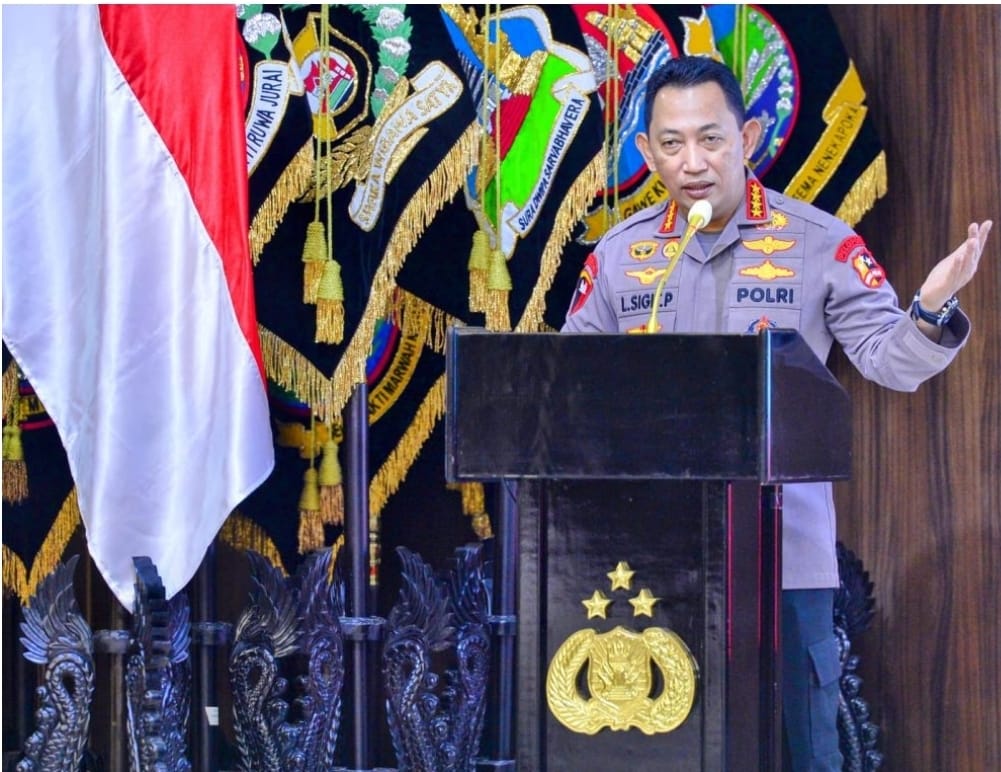 Kapolri Bicara Wujudkan SDM Unggul di Acara Bantuan Pendidikan Putra-Putri Polri
