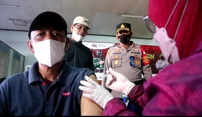 Kabid Humas Polda Jabar : Gelar Vaksinasi, polri sediakan Ratusan Doorprize