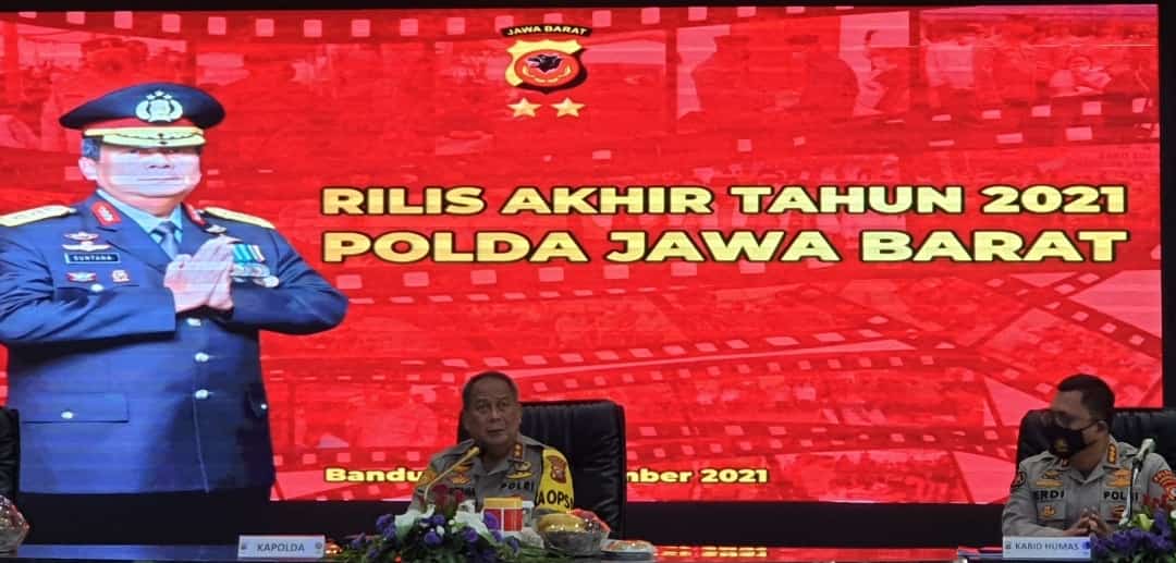 Polda Jabar Adakan Giat Rilis akhir Tahun 2021 Di Gedung Ditlantas Polda Jabar