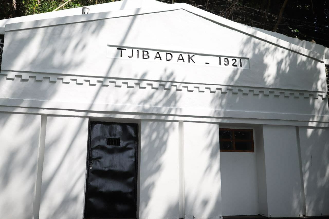 Gedong Cai Tjibadak sumber air yang sudah ada sejak 1921