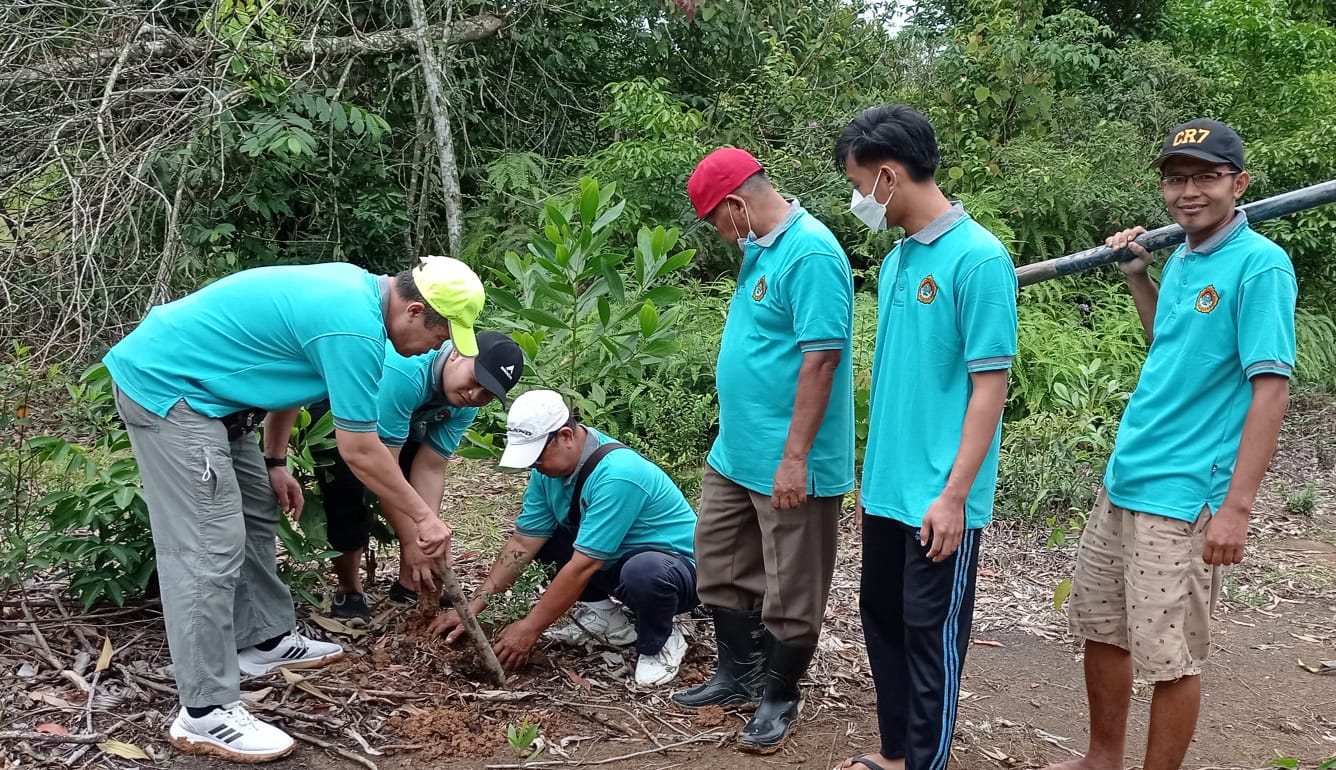 Jaga Kelestarian Lingkungan, LDII Jambi Tanam 1.500 Pohon Buah-Buahan