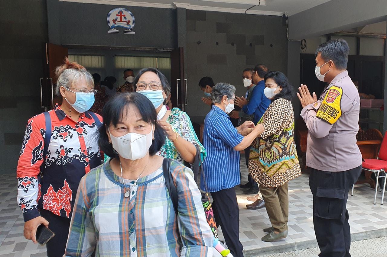Polisi hadir pengamanan pelaksanaan ibadah umat Nasrani