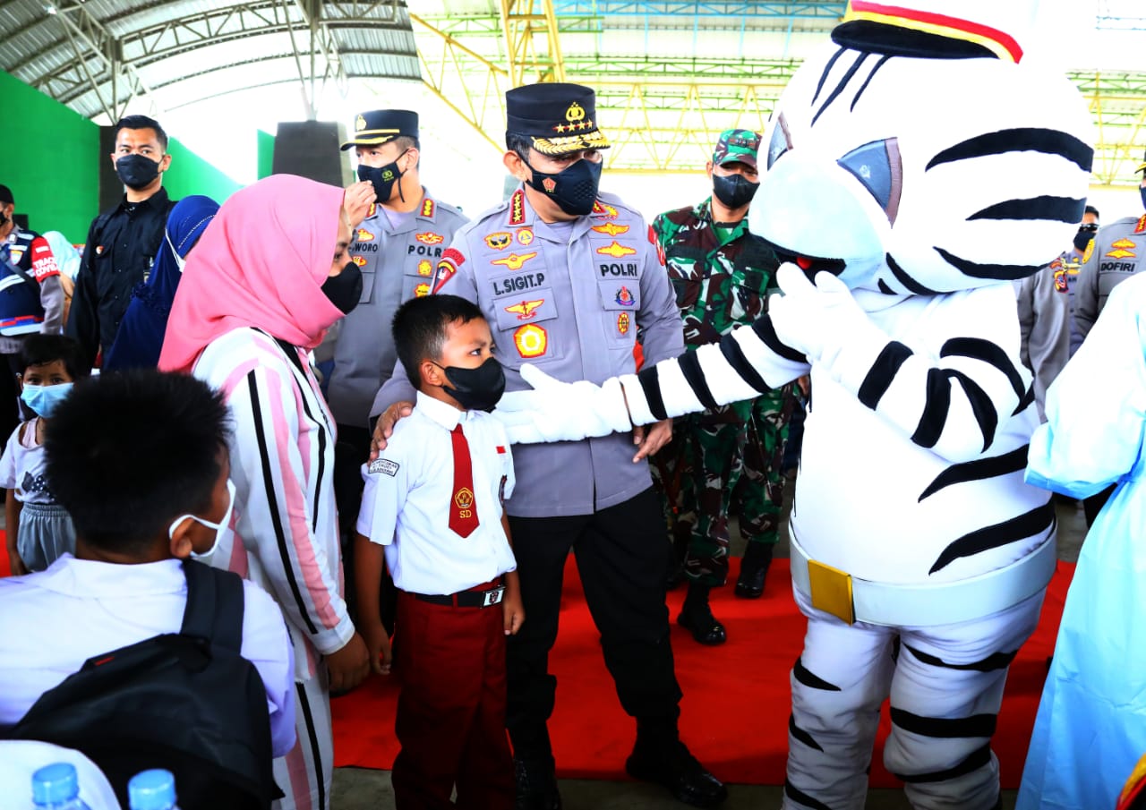 Kebut Vaksinasi, sebagai Syarat Wajib Laksanakan PTM 100 Persen