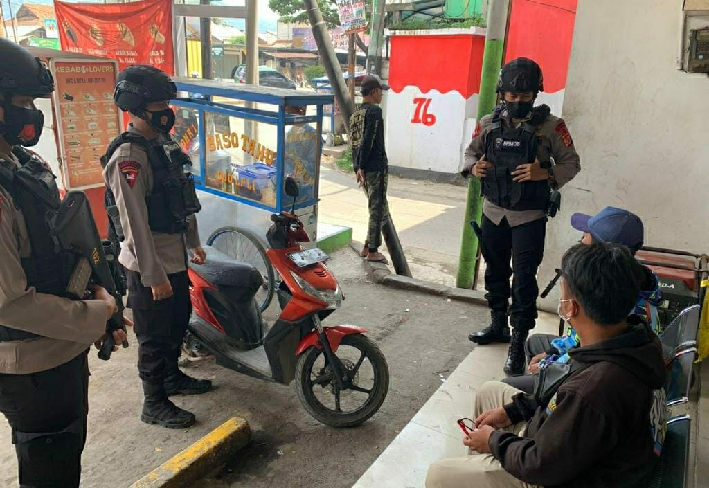 Patroli Rutin Sat Brimob Polda Jabar Wilayah Rawan Kamtibmas