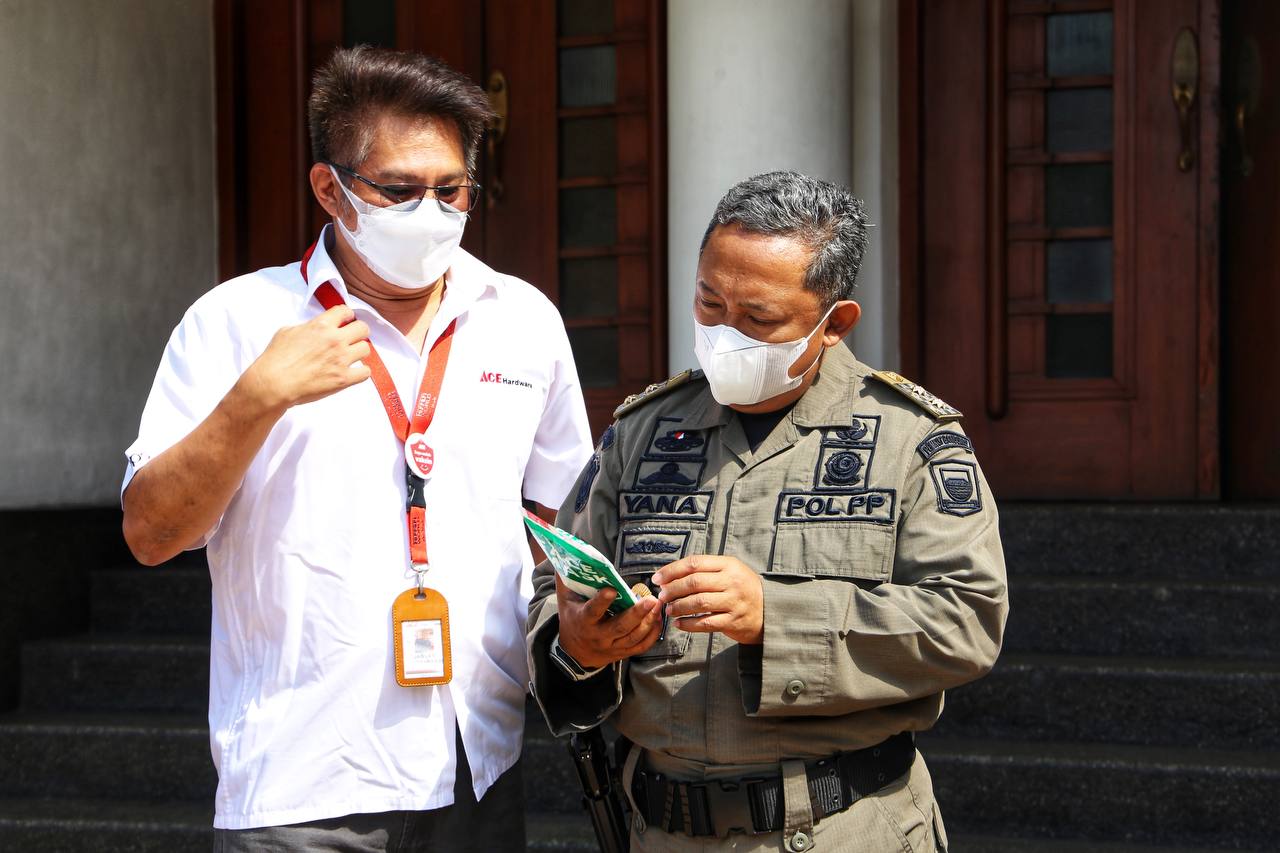 Pemkot Bandung terima bantuan masker sebanyak 21.840 untuk siswa sekolah