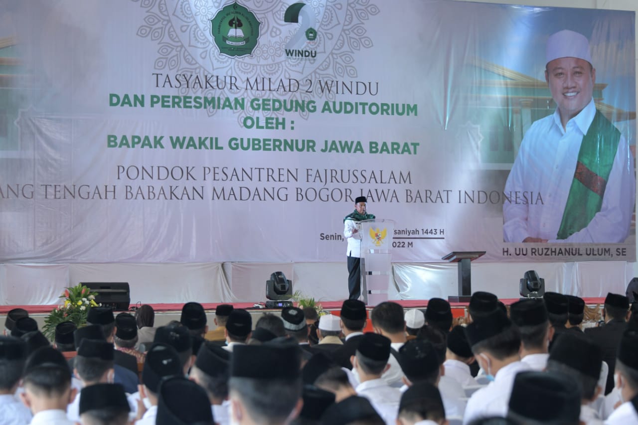Wagub Jabar Resmikan Auditorium Pesantren Fajrussalam Bogor
