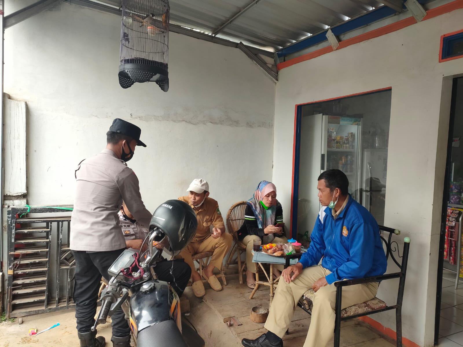 Polisi Berikan Pelayanan dan Patroli Himbau Prokes