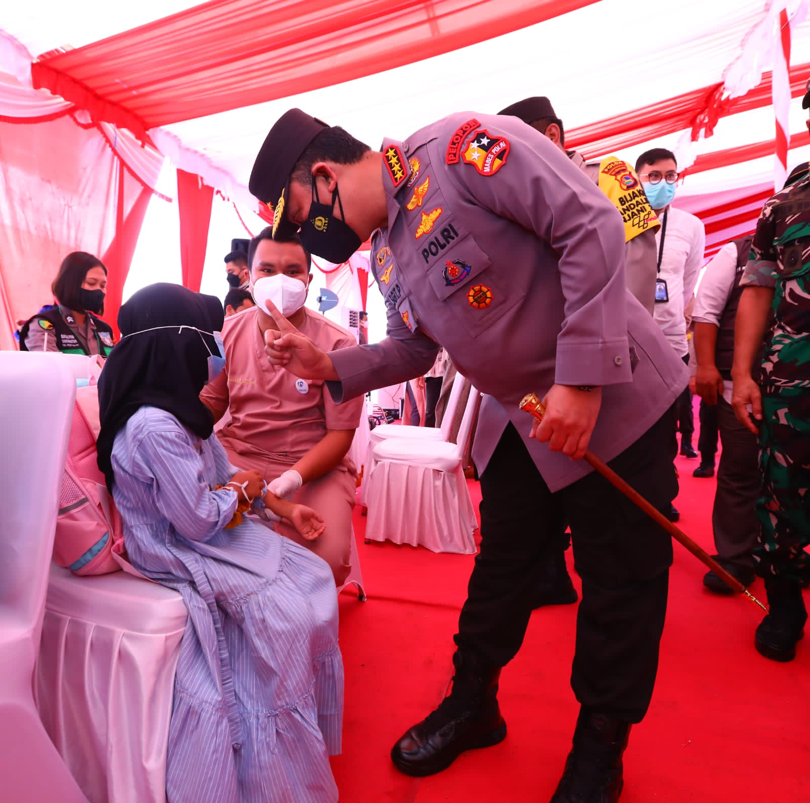 Kapolri Tinjau Vaksinasi di NTB
