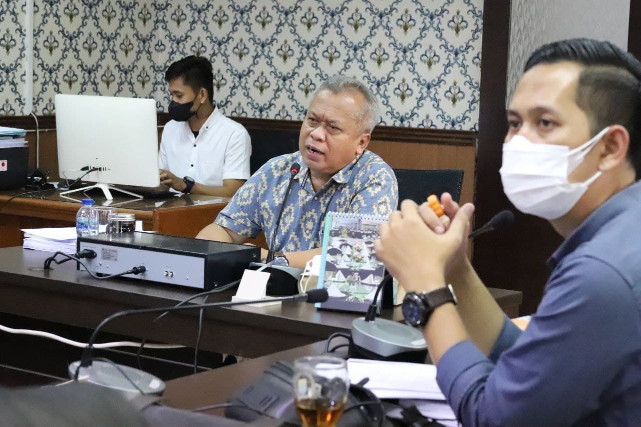 Bapemperda Berikan Catatan Terkait Empat Raperda yang Diajukan Pemkot Bandung
