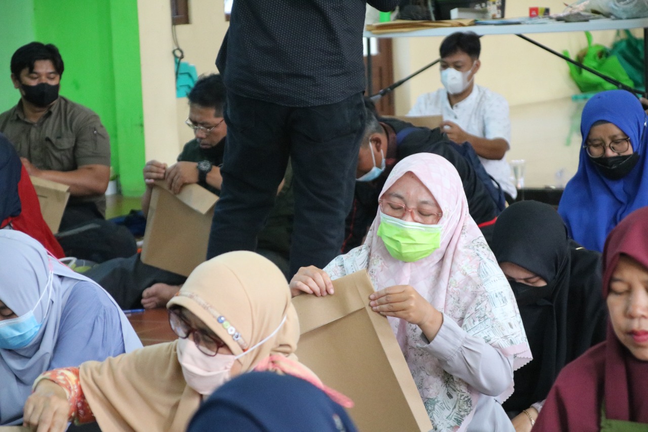 Tingkatkan Ekonomi Keluarga, LDII Kabupaten Bandung Gelar Pelatihan Pengemasan Produk