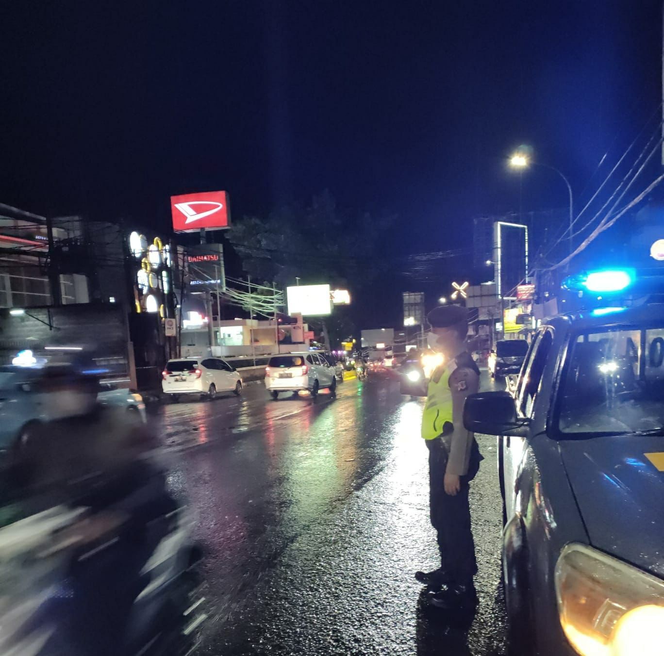 Tekan Angka Kriminalitas, Polisi Lakukan Patroli