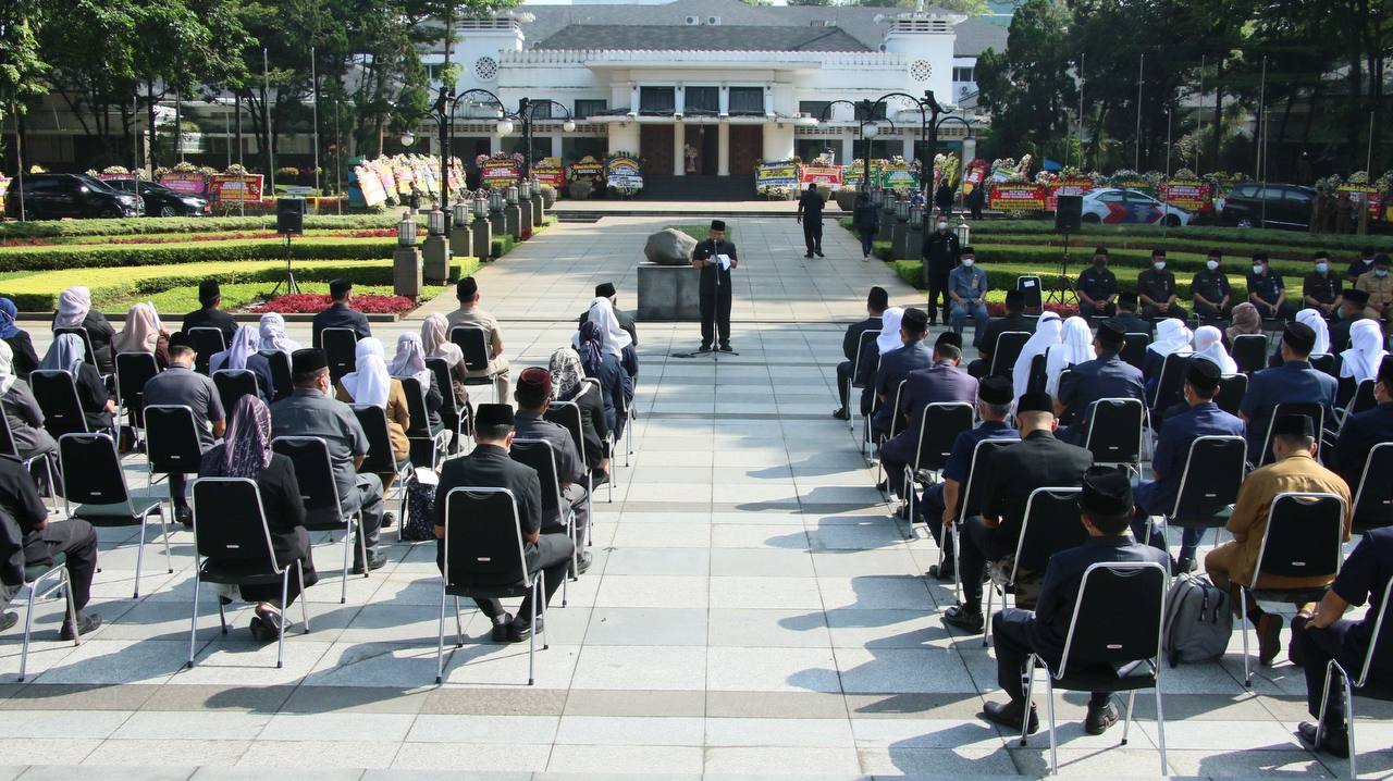 Usai Dilantik, Yana Gaspol Lantik 130 Pejabat