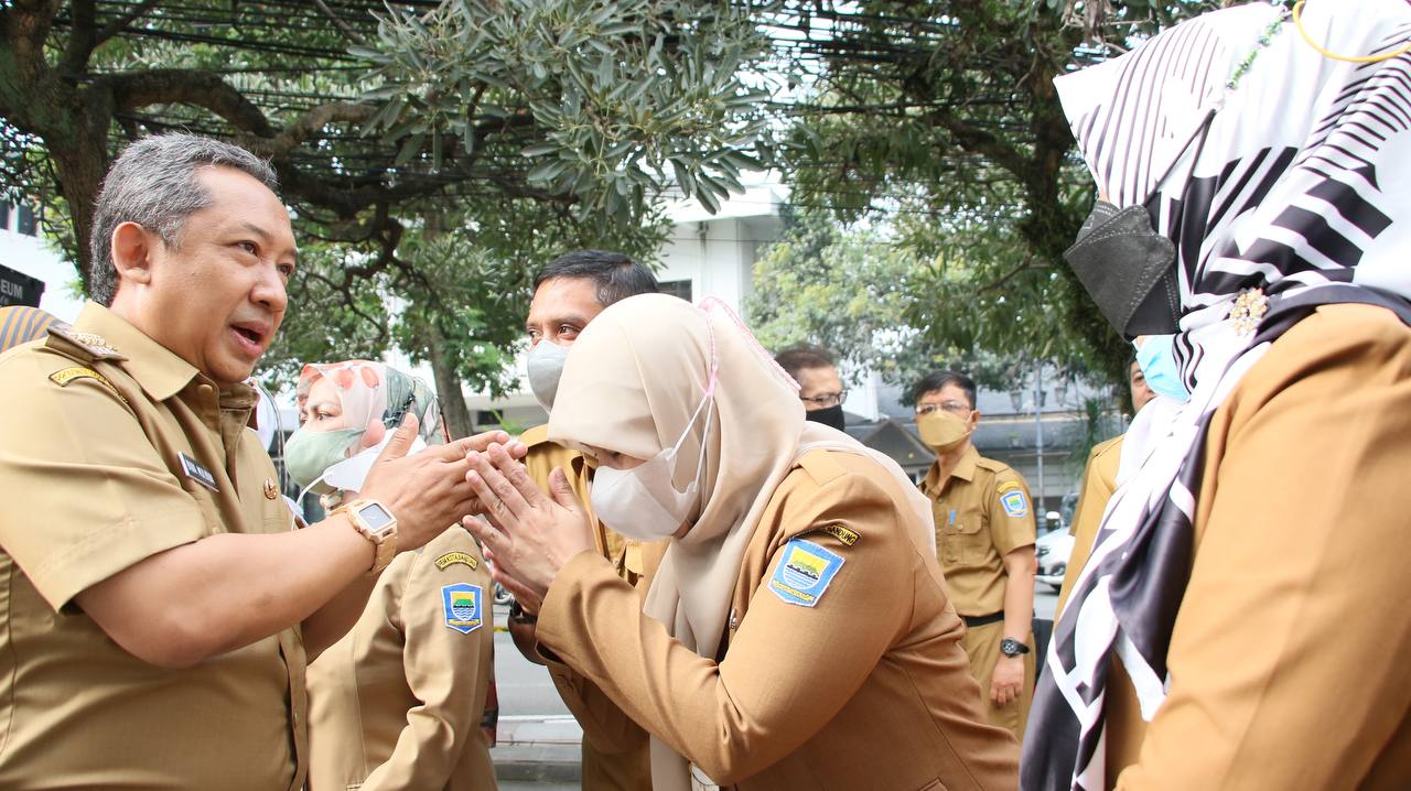 ASN Disiplin Masuk Hari Pertama Kerja, Yana Ucapkan Terima Kasih