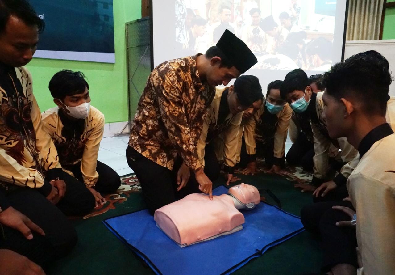 Sambut Bonus Demografi, LDII Helat Diklat Kader Kesehatan dan Manajemen Poskestren