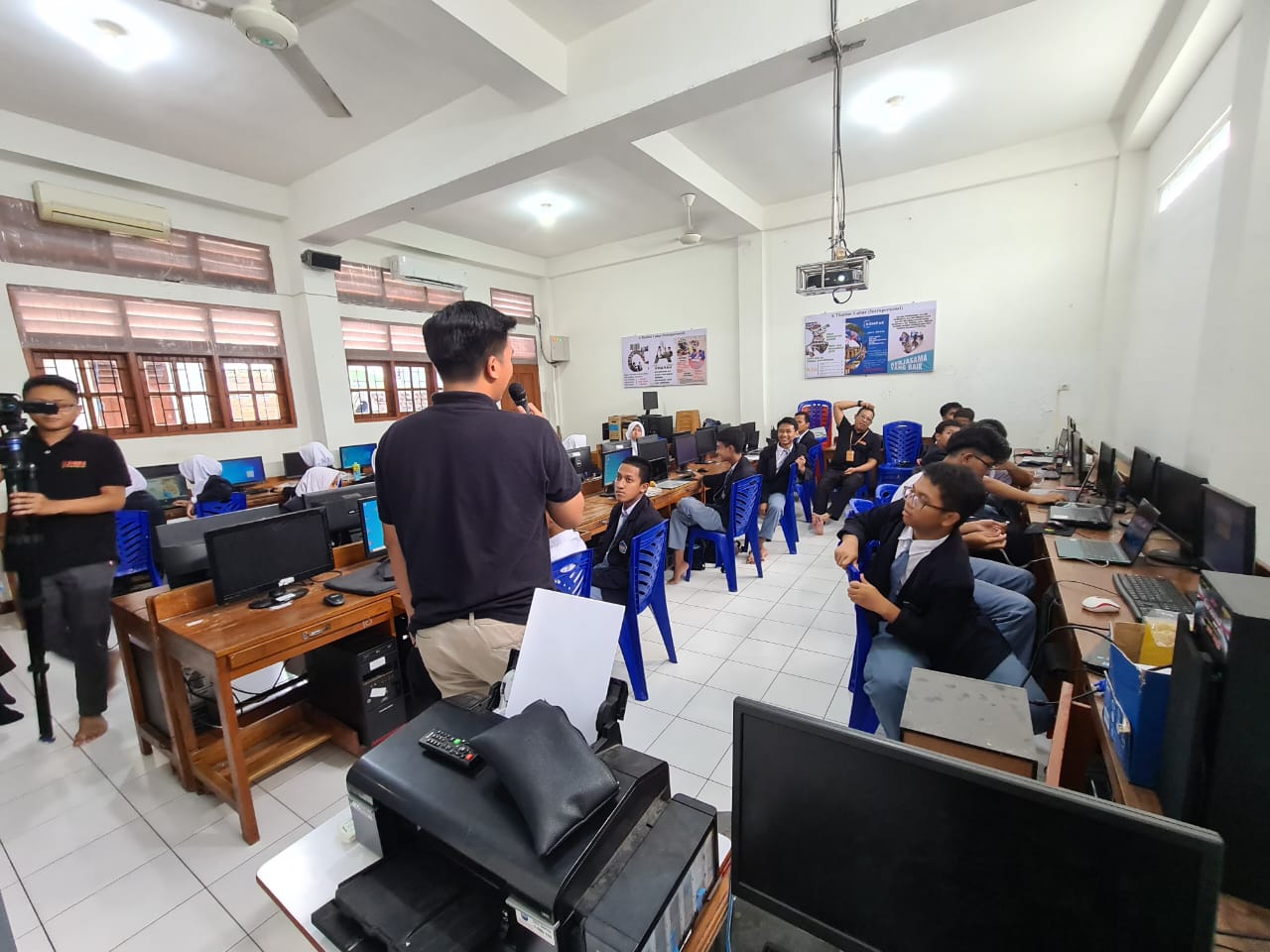 Tingkatkan Kualitas Publikasi, SMK Budi Utomo Bekali Siswa Pelatihan Jurnalistik