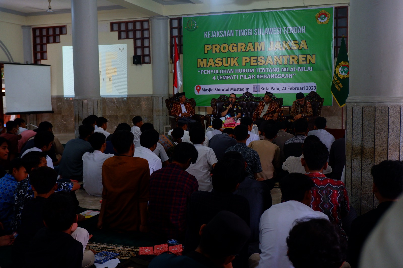 Jaksa Keren, Kejati Sulteng Ajak Santri LDII Hindari Paham Radikalisme