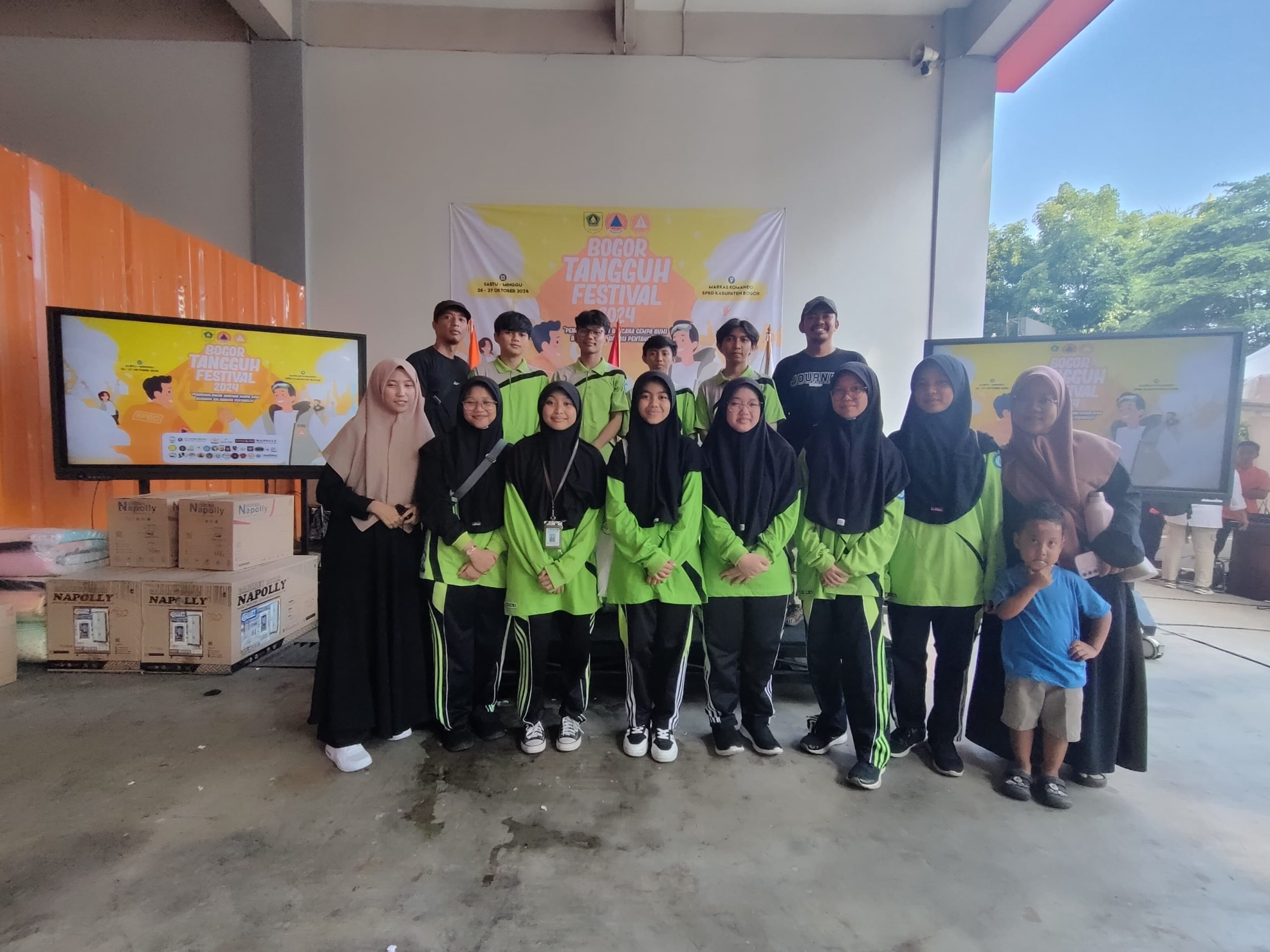 Edukasi Mitigasi Bencana, Pondok Darul Hanafi Ikut Sukseskan Bogor Tangguh Festival
