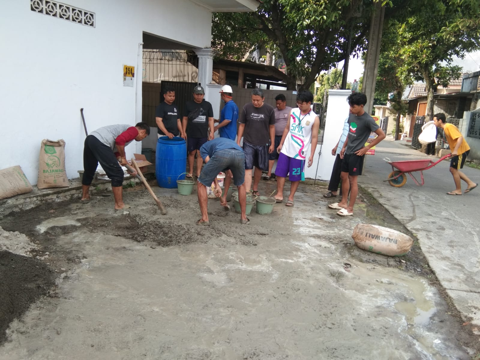 Kolaborasi LDII dan Warga Bojong Gede untuk Kenyamanan Bersama