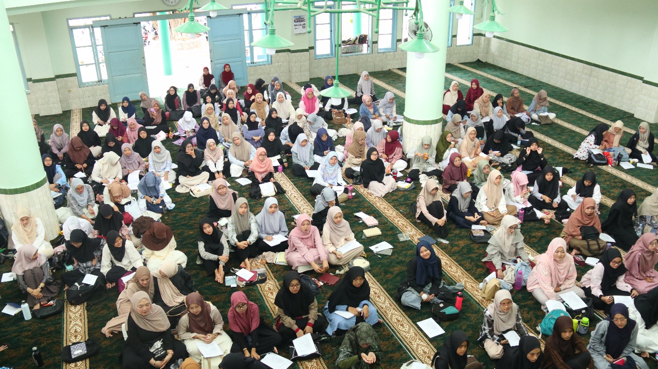 350 Remaja Putri Ikuti Seminar Keputrian LDII Cimahi Bahas Mental-Spiritual