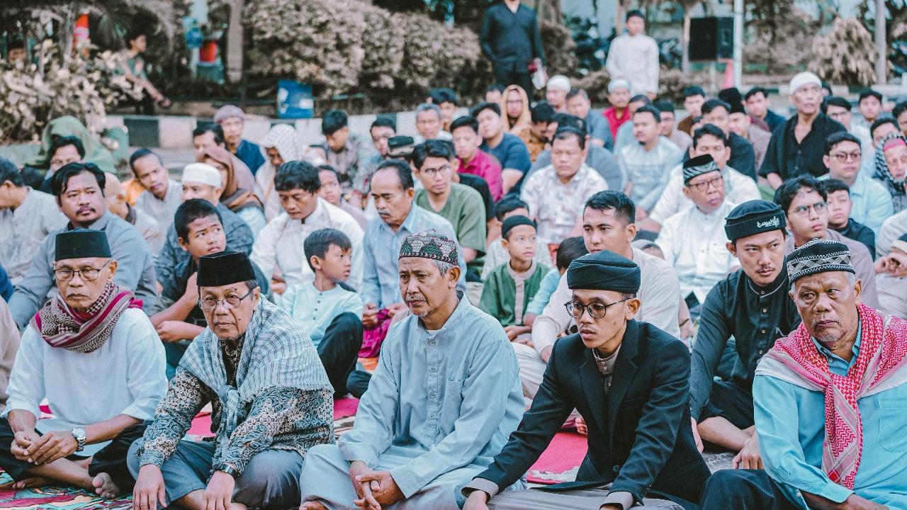 Ratusan Warga Ikuti Shalat Idul Adha Bersama PAC LDII Bekasi Jaya