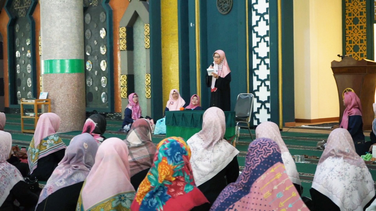 Kolaborasi Ormas Islam dan PPKK LDII Meriahkan Pengajian Rutin Majelis Taklim Wanita di Soreang