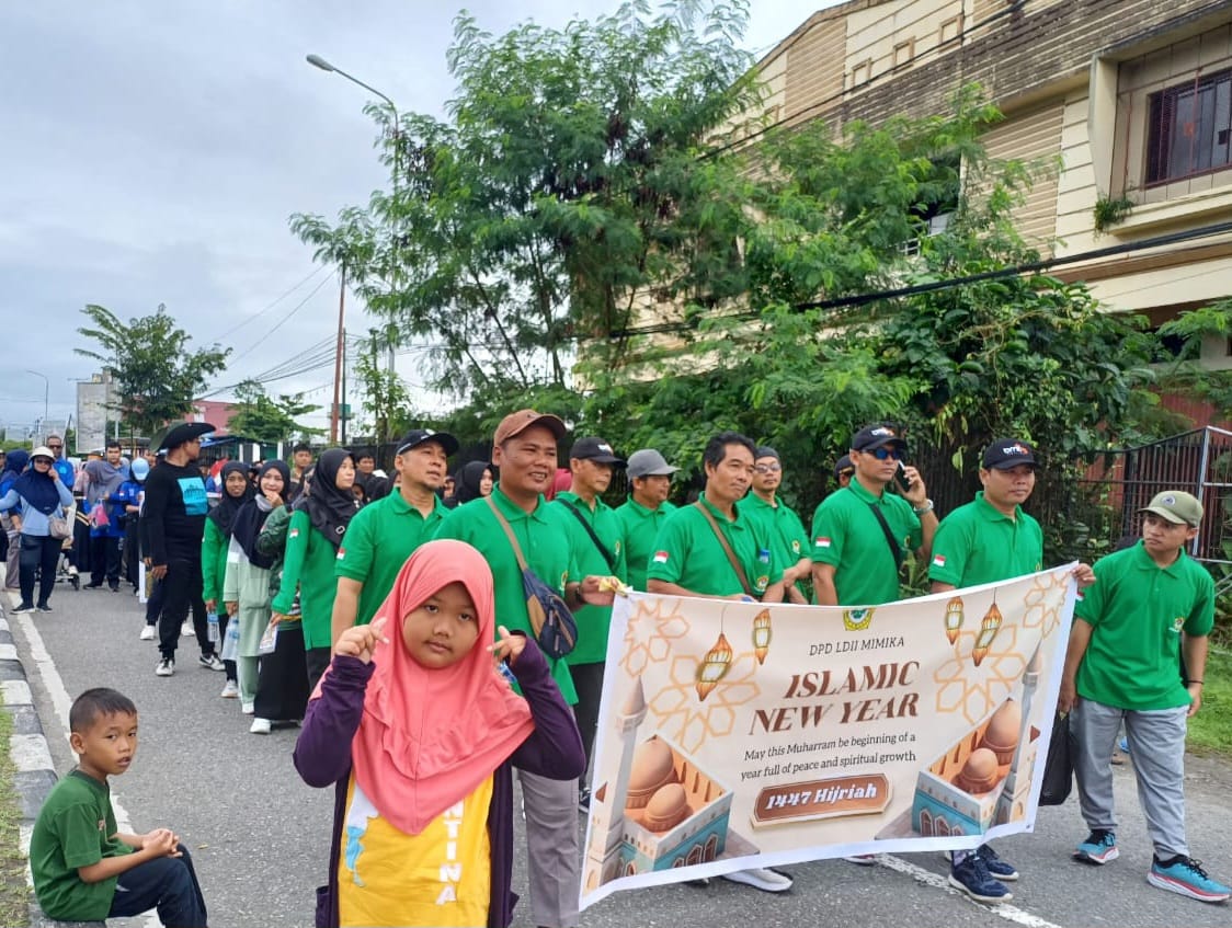 Warga LDII Mimika Ikuti Jalan Santai 1 Muharam di Timika