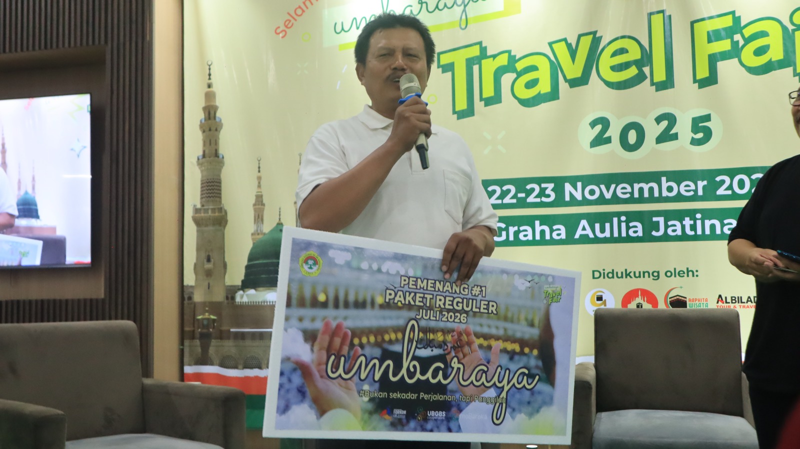 Peserta LDII Sumringah Menang Doorprize Umroh Gratis di Jatinangor Sumedang