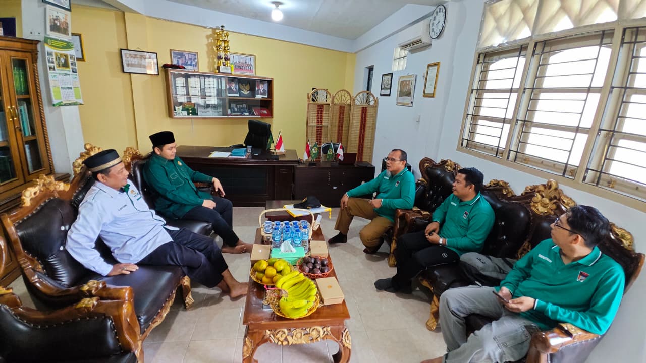 Kunjungi Sekretariat DPD, Kesbangpol Padang Apresiasi Soft Dakwah LDIIVerifikasi Data Ormas
